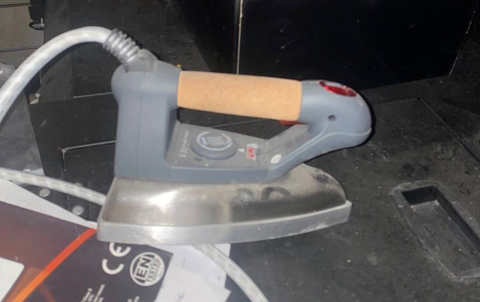 Паровой утюг