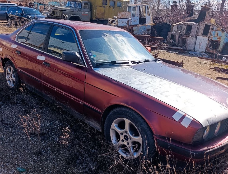 Автомобиль BMW 520 I