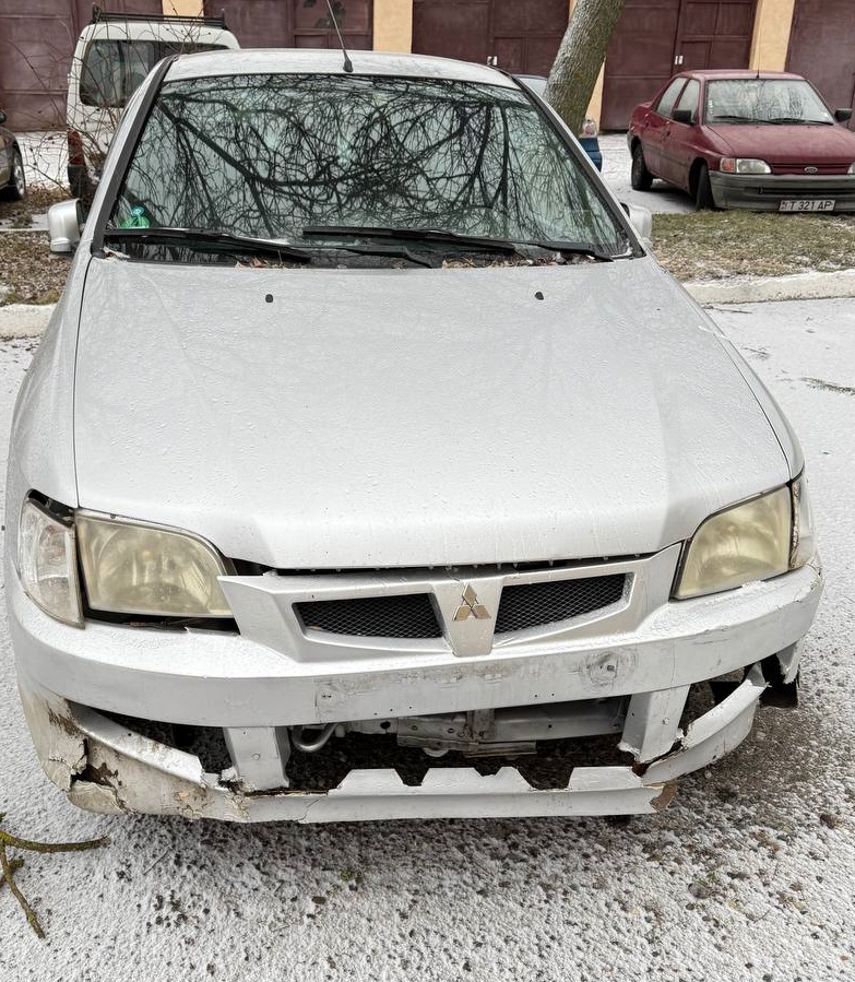 Автомобиль Mitsubishi Space Star